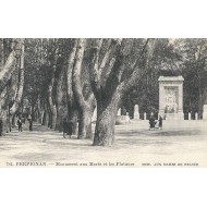 Perpignan - Monument aux Mort et les Platanes 